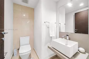1000 Brickell Plaza, Miami, FL 33131 - Photo 6