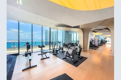 1000 Brickell Plz #2111, Miami, FL 33131 - Photo 22