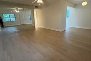 100 SW 132nd Way, Pembroke Pines, FL 33027 - Photo 8