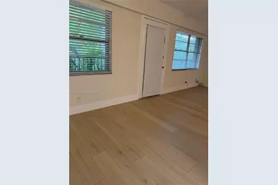 100 SW 132nd Way #304K, Pembroke Pines, FL 33027 - Photo 4