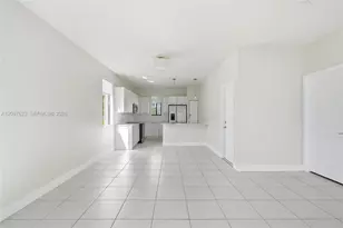 4426 NW 83rd Pkwy, Doral, FL 33166 - Photo 8