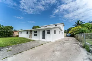 760 NW 6th St, Florida City, FL 33034 - Photo 2