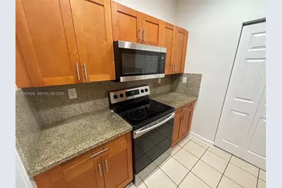 2540 NE 41st Ter, Homestead, FL 33033 - Photo 2