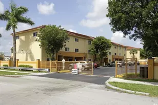 14902 SW 82nd Ln, Miami, FL 33193 - Photo 2