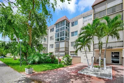 1681 NW 70th Ave #205, Plantation, FL 33313 - Photo 2