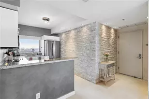 601 NE 36th St, Miami, FL 33137 - Photo 14