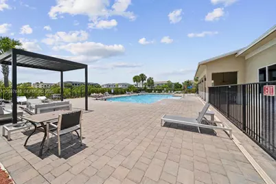 585 NE 5th Pl #585, Florida City, FL 33034 - Photo 24