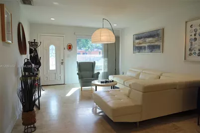 2730 SW 76th Ave, Miami, FL 33155 - Photo 4