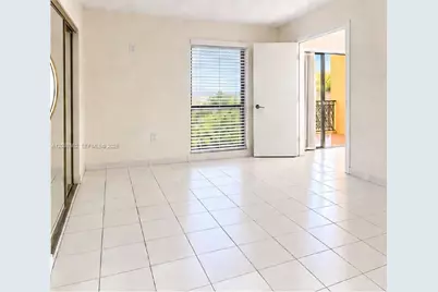 4707 NW 7th St #402-8, Miami, FL 33126 - Photo 8