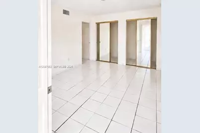 4707 NW 7th St #402-8, Miami, FL 33126 - Photo 4
