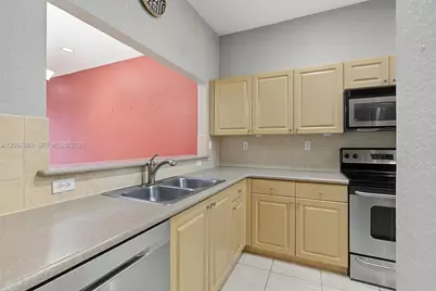10908 SW 236th Ter, Homestead, FL 33032 - Photo 10