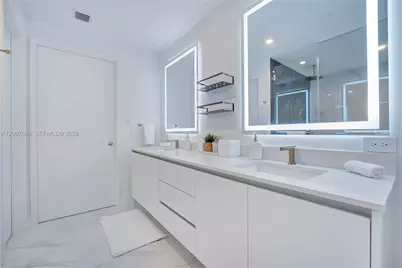 700 NE 24th St #1206, Miami, FL 33137 - Photo 22
