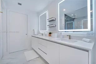700 NE 24th St, Miami, FL 33137 - Photo 22