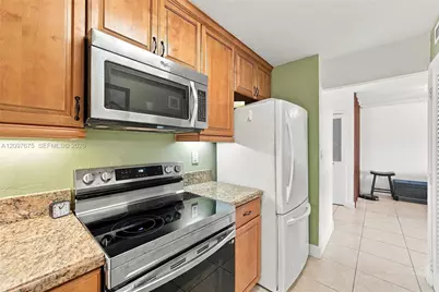 900 NE 18th Ave #304, Fort Lauderdale, FL 33304 - Photo 8