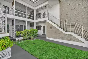 9200 E Bay Harbor Dr, Bay Harbor Islands, FL 33154 - Photo 18