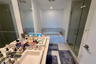 45 SW 9th St, Miami, FL 33130 - Photo 10