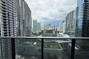 45 SW 9th St, Miami, FL 33130 - Photo 2