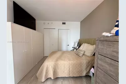 45 SW 9th St #2308, Miami, FL 33130 - Photo 12