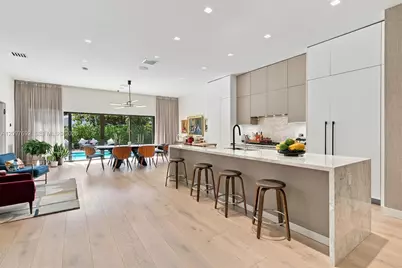 600 W 51st St, Miami Beach, FL 33140 - Photo 10