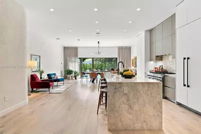 600 W 51st St, Miami Beach, FL 33140 - Photo 16
