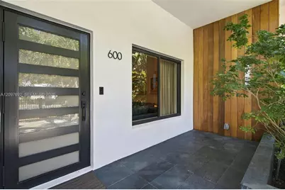 600 W 51st St, Miami Beach, FL 33140 - Photo 4