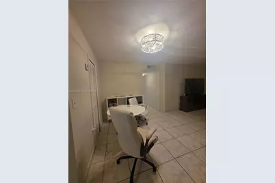 2505 W 76th St #103, Hialeah, FL 33016 - Photo 8