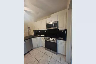 2505 W 76th St #103, Hialeah, FL 33016 - Photo 22
