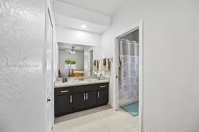 401 SE 17th Ave, Homestead, FL 33033 - Photo 18