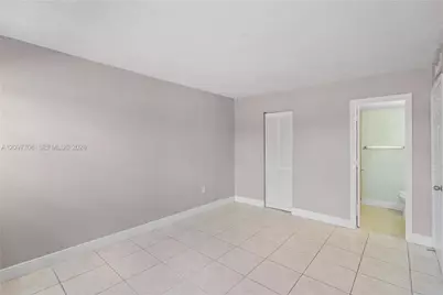 2150 Bay Dr #6, Miami Beach, FL 33141 - Photo 18