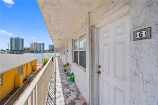 2150 Bay Dr, Miami Beach, FL 33141 - Photo 2