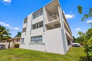 2150 Bay Dr, Miami Beach, FL 33141 - Photo 24