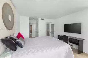 1670 Bay Rd, Miami Beach, FL 33139 - Photo 22
