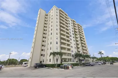 900 NE 18th Ave #304, Fort Lauderdale, FL 33304 - Photo 2