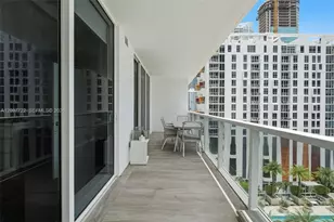 600 NE 27th St, Miami, FL 33137 - Photo 30