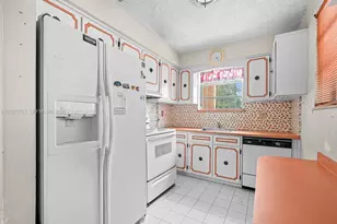 743 E 29th St, Hialeah, FL 33013 - Photo 8