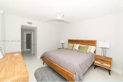 17145 N Bay Rd #4607, Sunny Isles Beach, FL 33160 - Photo 28