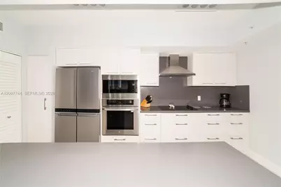 17145 N Bay Rd #4607, Sunny Isles Beach, FL 33160 - Photo 16