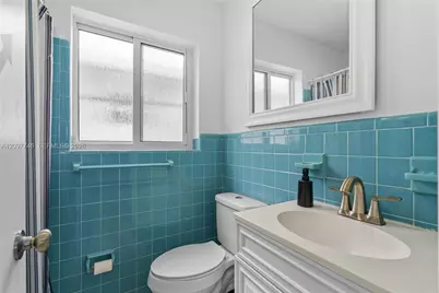 4228 N Ocean Dr #11, Lauderdale by the Sea, FL 33308 - Photo 12