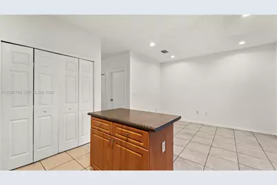 1685 SE 30th St, Homestead, FL 33035 - Photo 16