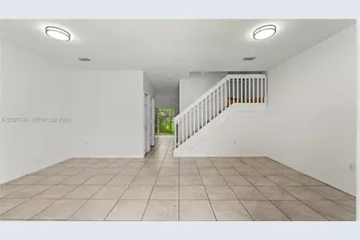 1685 SE 30th St, Homestead, FL 33035 - Photo 2