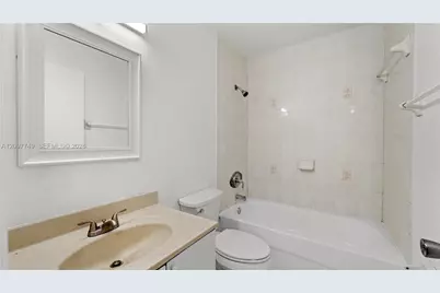 1685 SE 30th St, Homestead, FL 33035 - Photo 20
