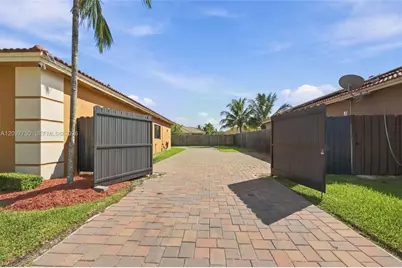 1504 SE 5th St, Homestead, FL 33033 - Photo 28
