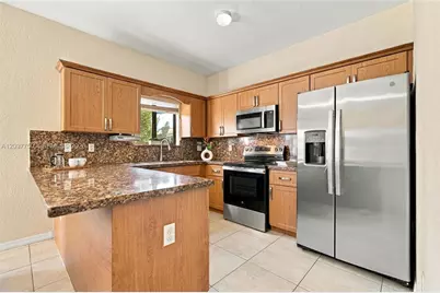 1504 SE 5th St, Homestead, FL 33033 - Photo 12