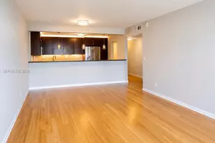 19390 Collins Ave, Sunny Isles Beach, FL 33160 - Photo 4
