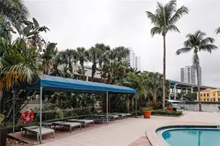 19390 Collins Ave, Sunny Isles Beach, FL 33160 - Photo 26