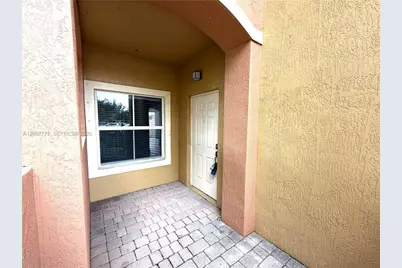 1088 SW 144th Ave #801, Pembroke Pines, FL 33027 - Photo 2