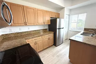 1088 SW 144th Ave, Pembroke Pines, FL 33027 - Photo 16