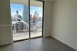 1400 Biscayne, Miami, FL 33132 - Photo 14