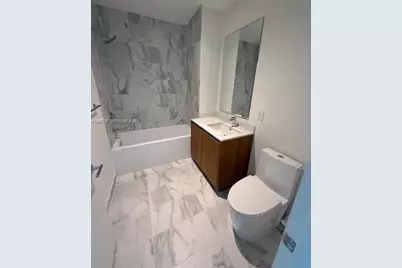 1400 Biscayne #2602, Miami, FL 33132 - Photo 22