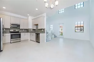 11757 SW 13th Ct, Pembroke Pines, FL 33025 - Photo 2